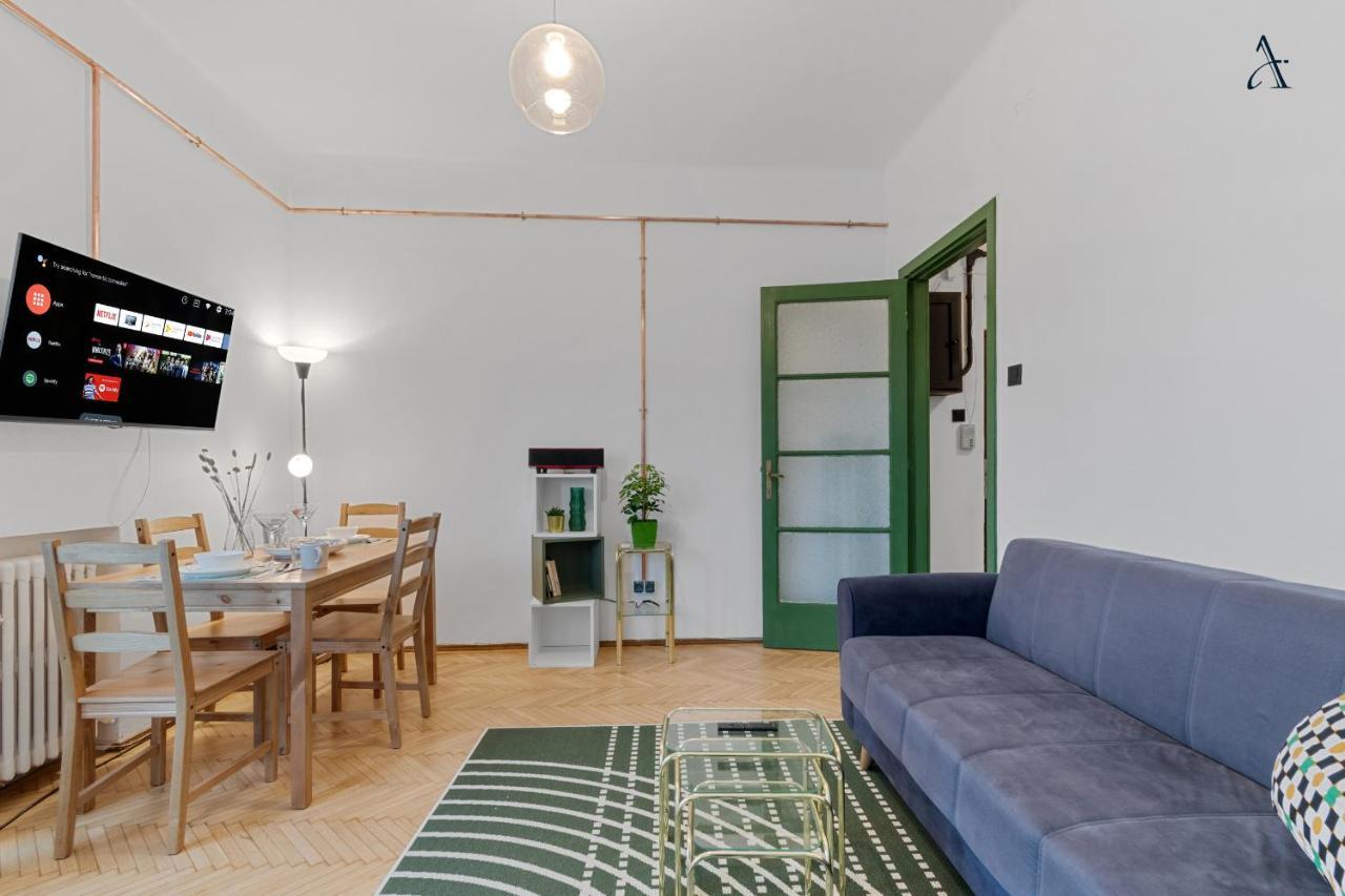 11 Apartments Bucharest Luaran gambar