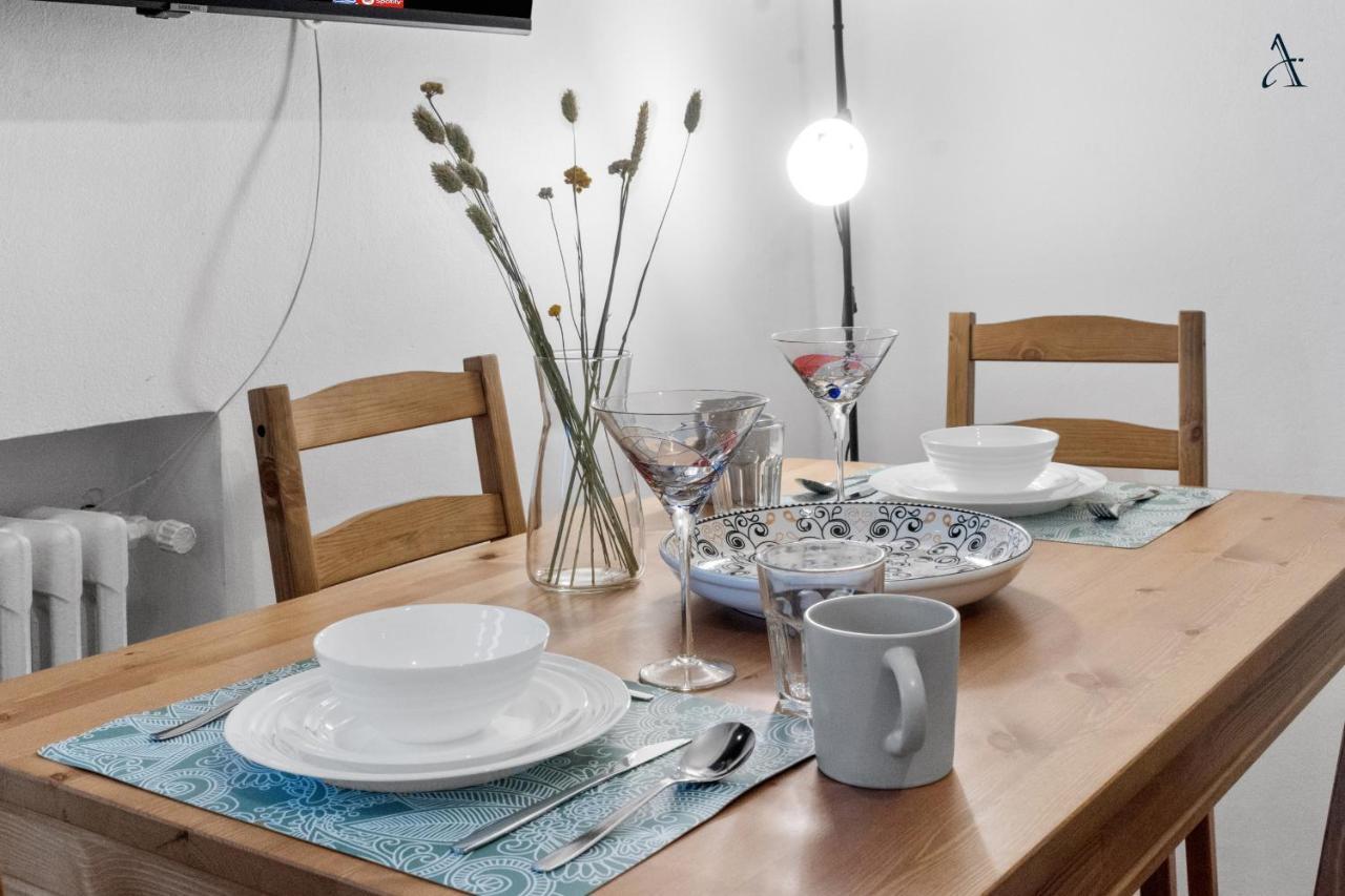 11 Apartments Bucharest Luaran gambar