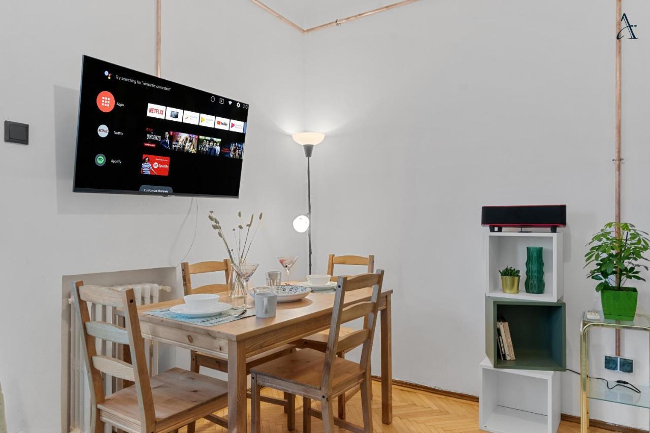 11 Apartments Bucharest Luaran gambar